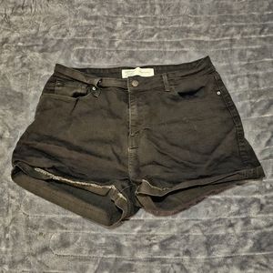 Levi's High Rise Black Shorts